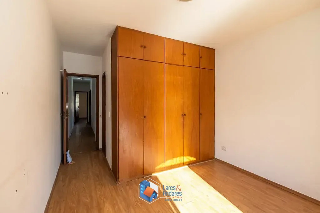 Imagem Casa à venda 4 Quartos 1 Suite 2 Vagas 180M² Jardim Umuarama São Paulo - SP