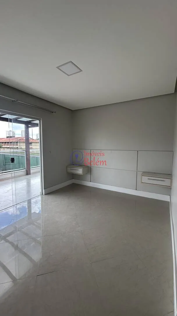 Imagem Mansão 3 Suítes com Piscina e Pé-Direito Duplo - Montenegro Boulevard