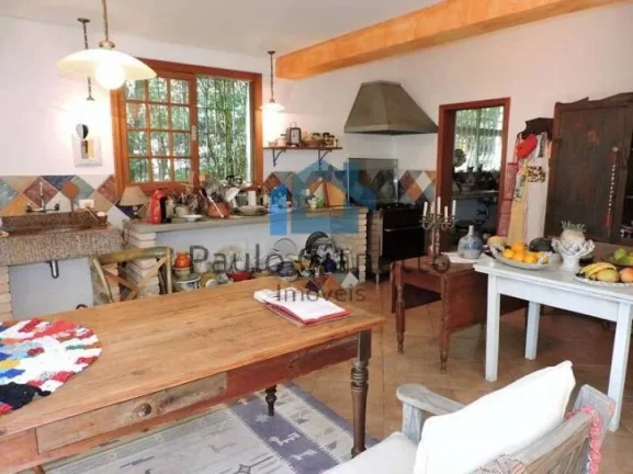 Imagem Casa à venda - Estilo, charme e privacidade em 2 Lotes!