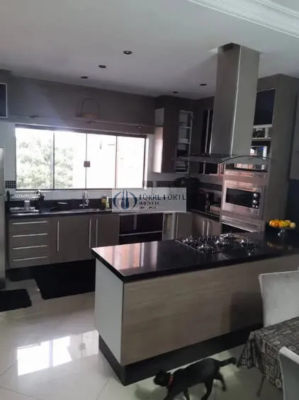 Imagem Linda Casa com 3 Suítes e Piscina no Jardim Imperador 