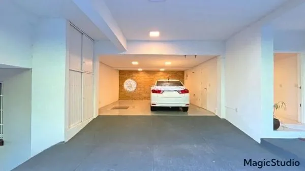 Imagem Casa em Condomínio na Pedra Redonda | 4 Dormitórios | 297m² | 4 Vagas | Solar Biarritz