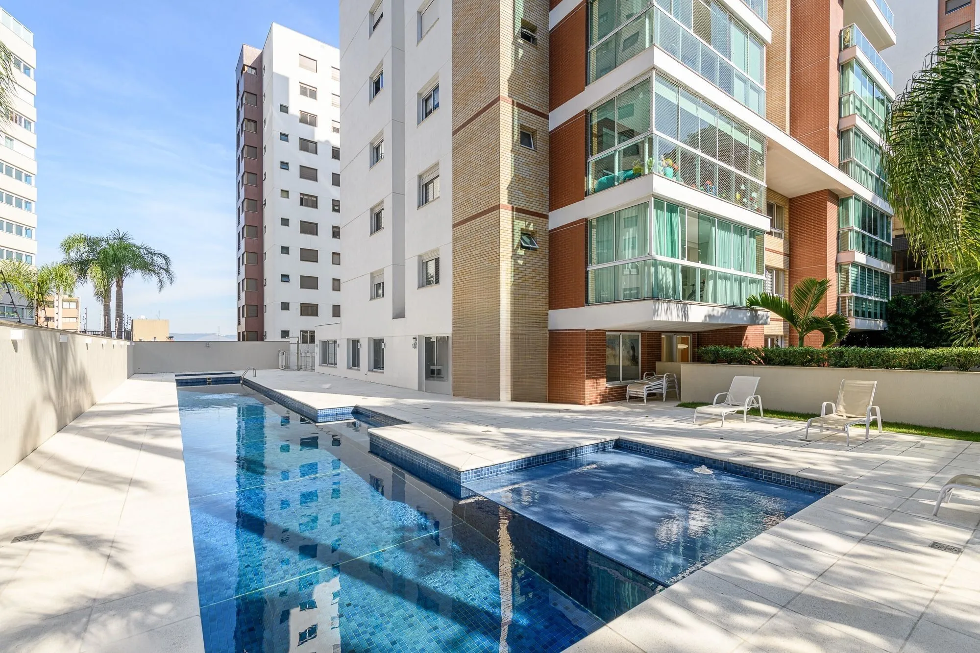 Imagem Apartamento 3 dormitórios, sendo 3 suítes e 3 vagas