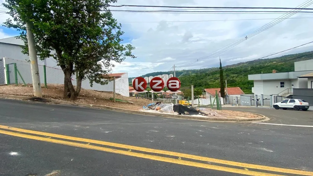 Imagem Terreno comercial à venda em Valinhos-SP, no Loteamento Residencial Ana Carolina, com 412,22m² de área!