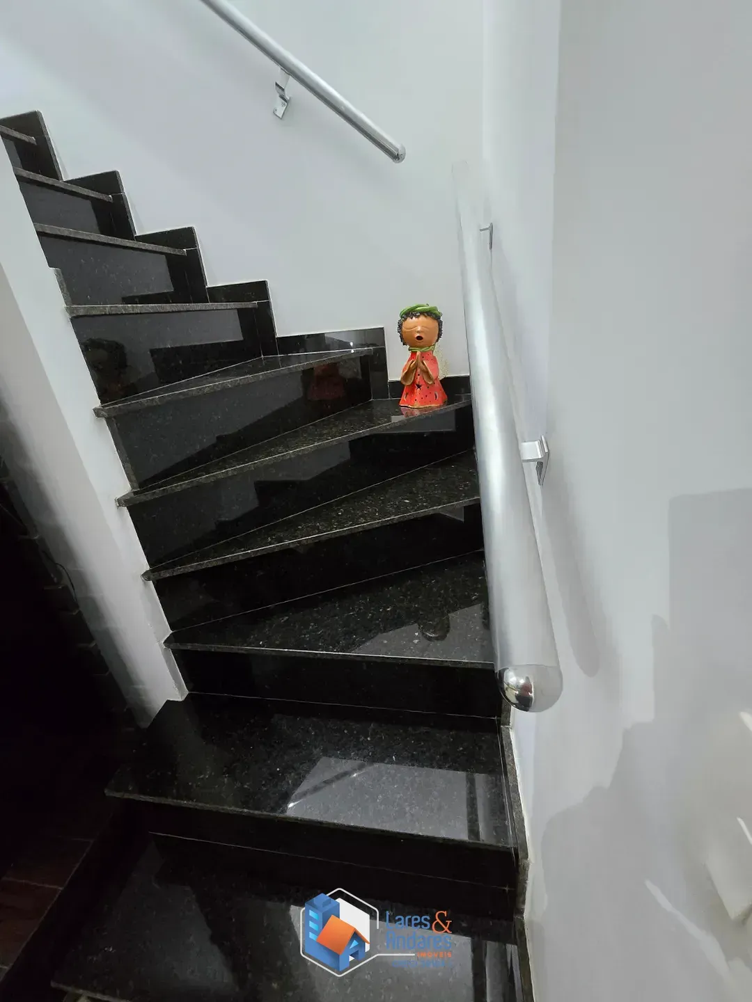Imagem Casa para venda em Vila Mazzei com 3 quartos, sendo 3 suítes, 144m²