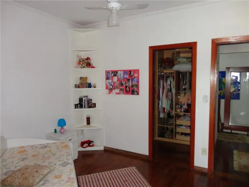 Imagem Imperdível oportunidade: Casa à venda em Valinhos-SP, Jardim Europa, 3 quartos, 1 suíte, 2 salas, 4 banheiros, 2 vagas, 330m².