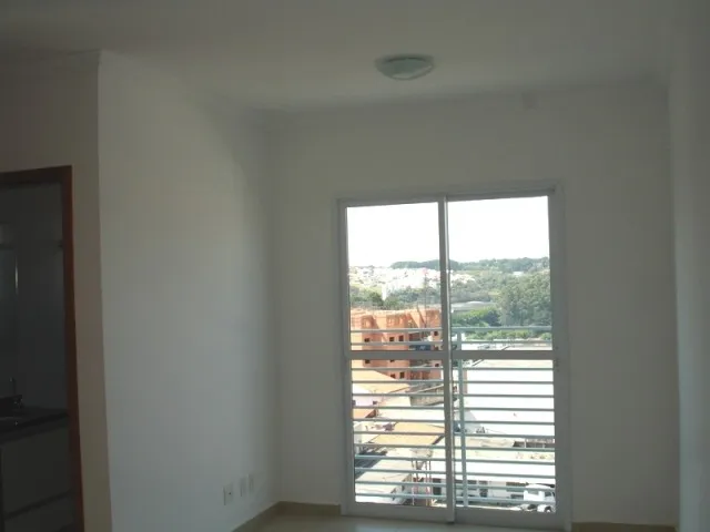 Imagem Apartamento com Sacada no Edifício Viena em Localização Privilegiada de Sorocaba