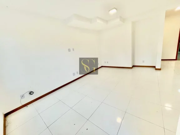 Imagem Casa para Venda em Teresópolis, Vargem Grande, 4 dormitórios, 1 suíte, 2 banheiros, 2 vagas