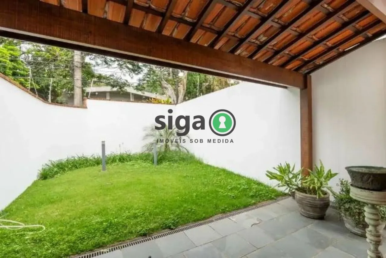 Imagem Casa Alto Padrão no Real Parque de 4 Quartos com 8 Vagas - 450m² à Venda.