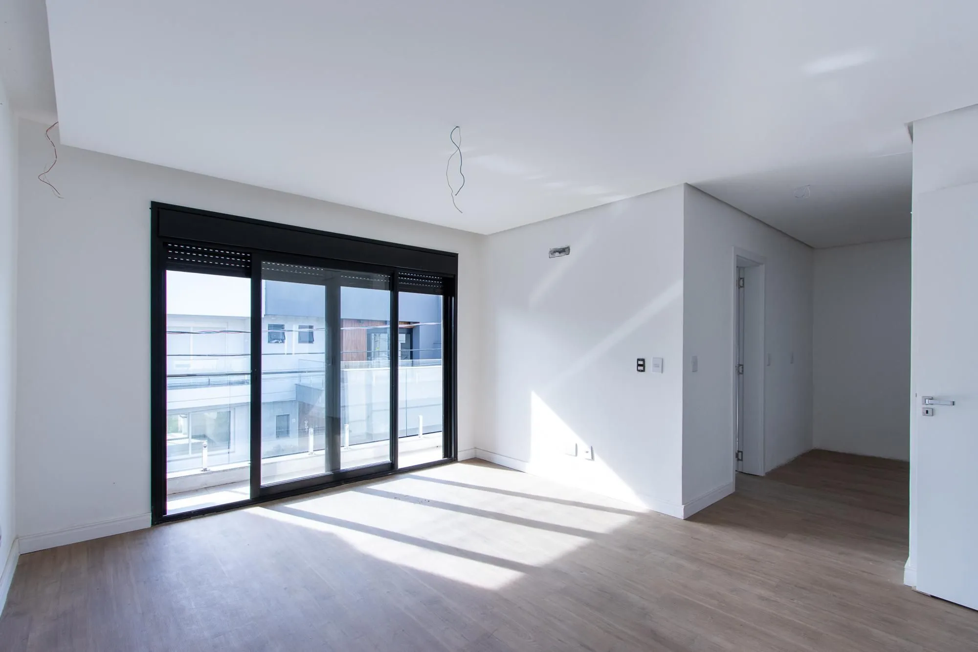 Imagem Casa de condomínio, 3 dormitórios, 3 suítes.
