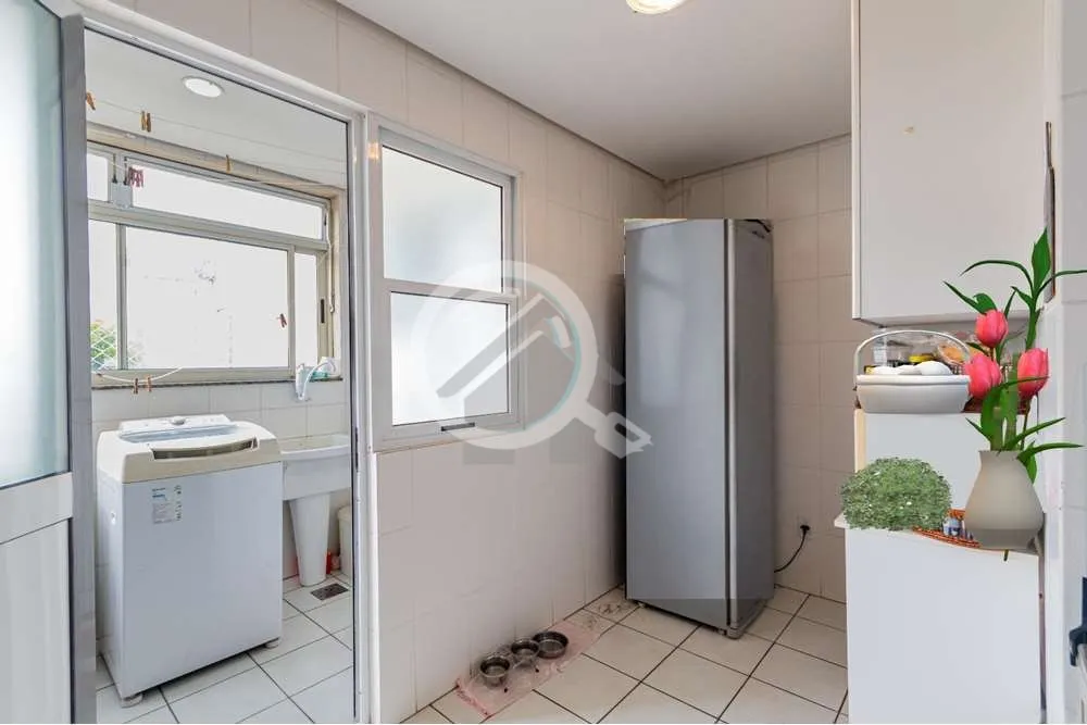 Imagem Excelente apartamento de 107m², 3 dormitórios no Jardim Botânico! Sou um apartamento de 113m² pr...