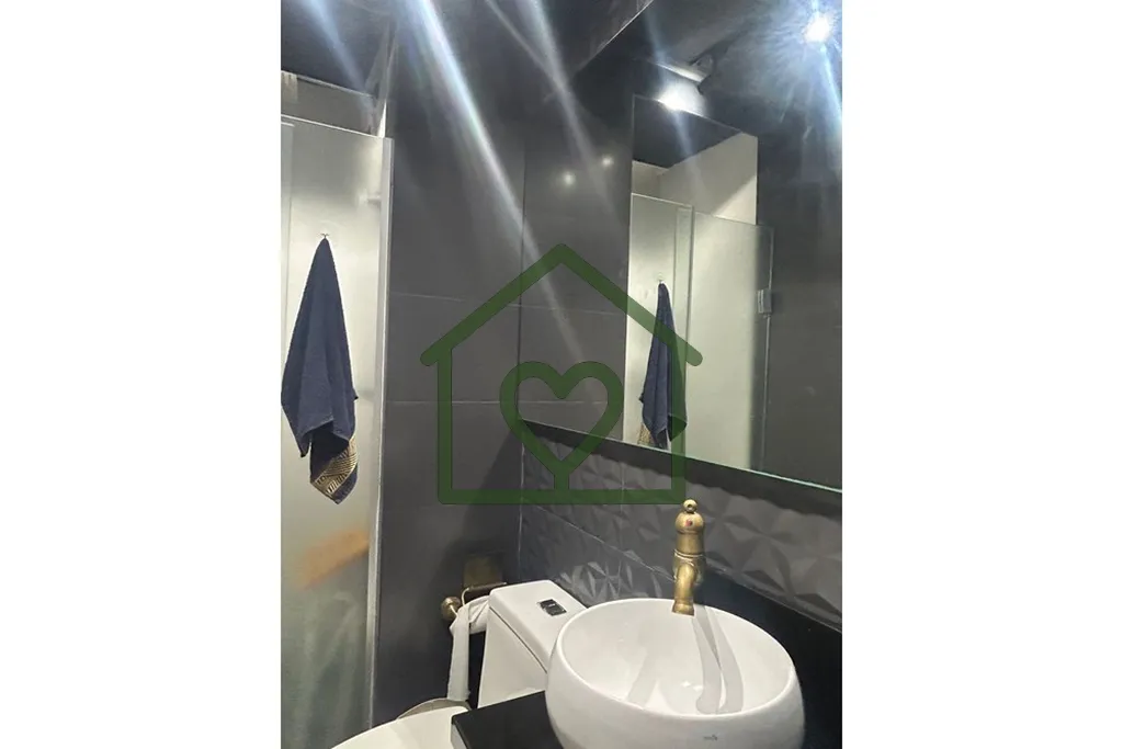 Imagem Descubra seu novo lar ou investimento ideal neste magnífico apartamento à venda no prestigiado con...