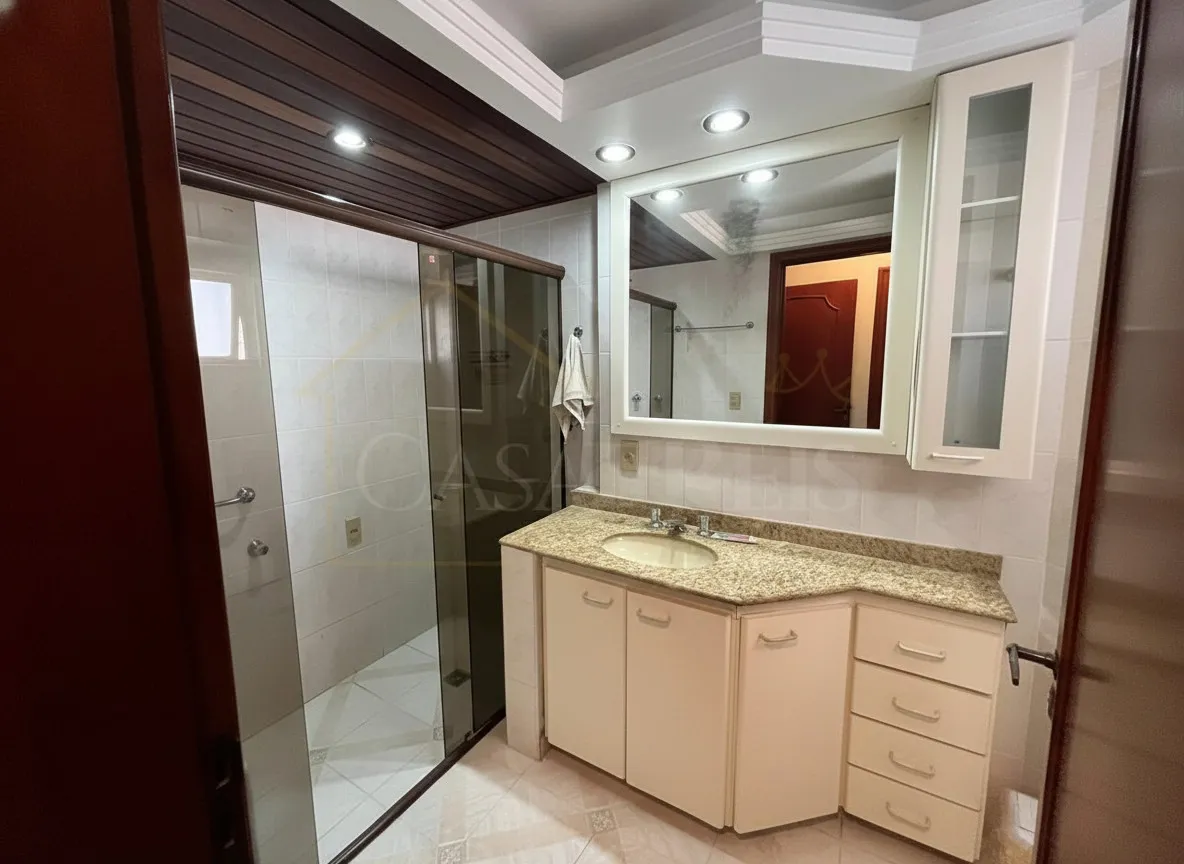 Imagem Apartamento 4 quartos à venda em Centro, Poços de Caldas