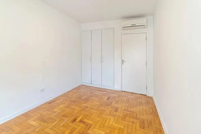 Imagem Apartamento 95M², 2Q, 2 Banheiros, 1 Vaga, Banheiro de Serviço, Split.