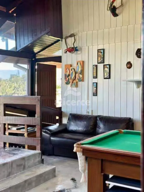 Imagem Casa à venda com 3 quartos , 200m² em Ribeirão da Ilha Florianópolis