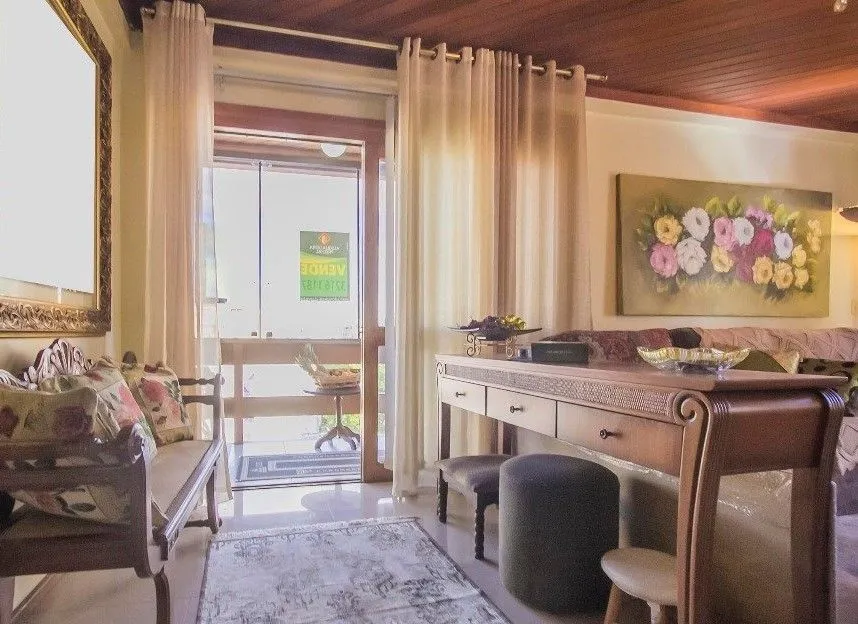 Imagem Vende-se cobertura com 3 quartos (1 suíte), 315 m², 2 vagas - Bela Vista