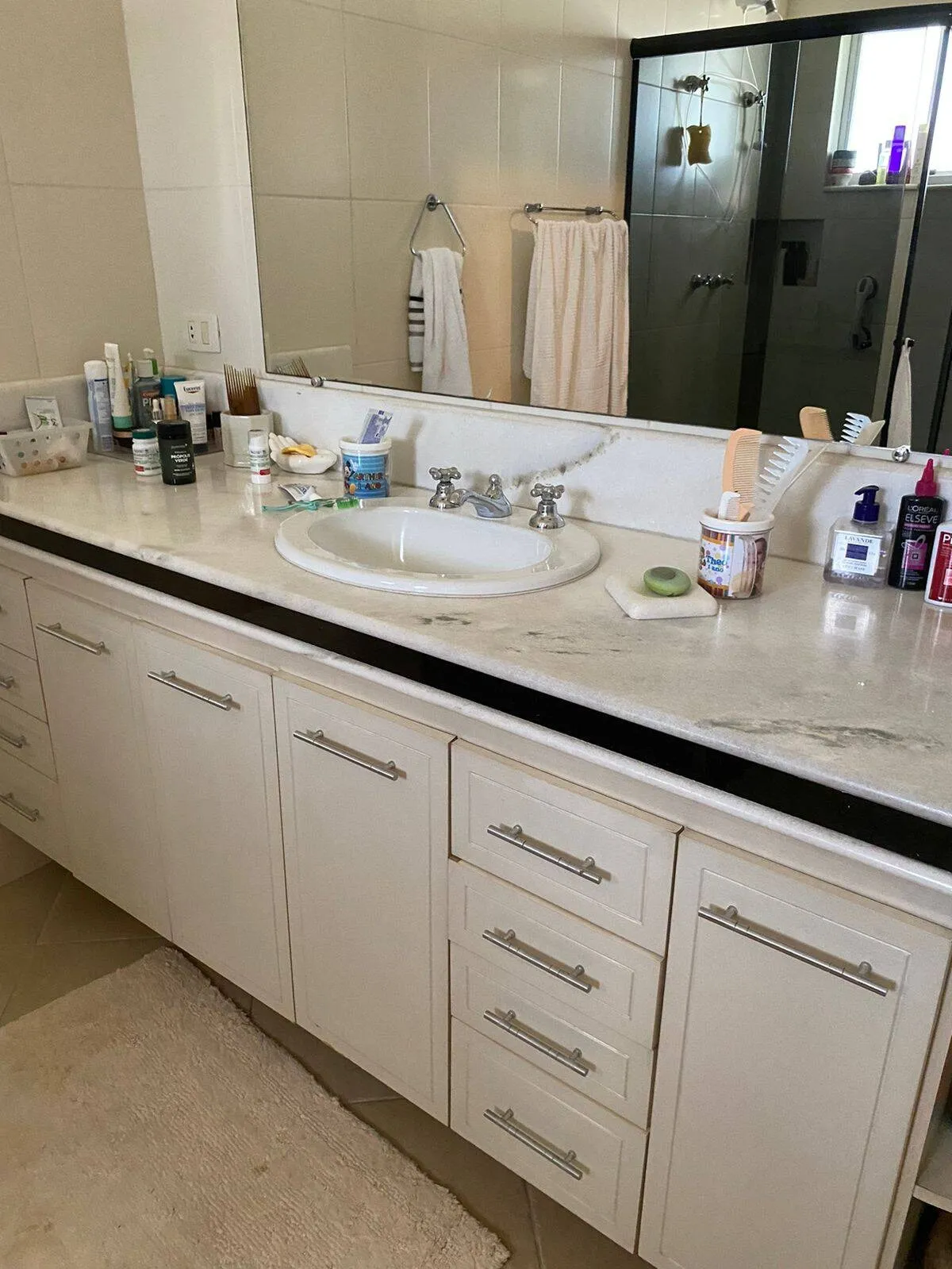 Imagem Casa Terrea Localizada no Condomínio Alphaville Residencial 3!