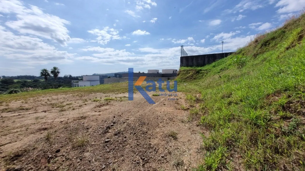 Imagem Excelente terreno à venda no Condomínio Residencial dos Lagos. Com uma área total de 850 m² e to...