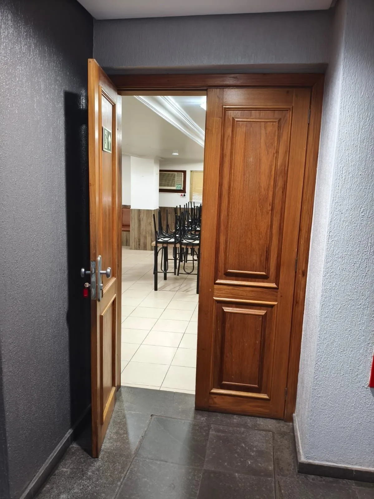 Imagem Oportunidade 2D, 2 Banheiros - Cidade Baixa - Porto Alegre - Preço Atrativo