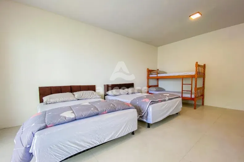 Imagem Casa à venda com 5 quartos 1 suíte, 490m² em São Miguel (Guaporanga) Biguaçu
