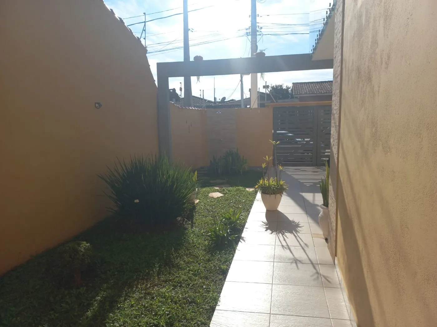 Imagem Casa para Venda em Itanhaém, Cibratel II, 3 dormitórios, 2 suítes, 1 banheiro, 2 vagas