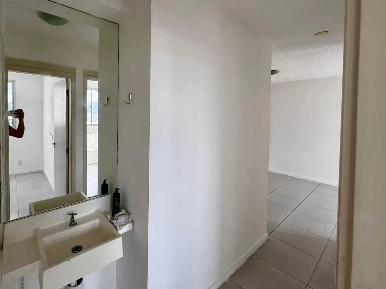 Imagem Apartamento para Venda em Rio de Janeiro, Taquara, 2 dormitórios, 1 banheiro, 1 vaga