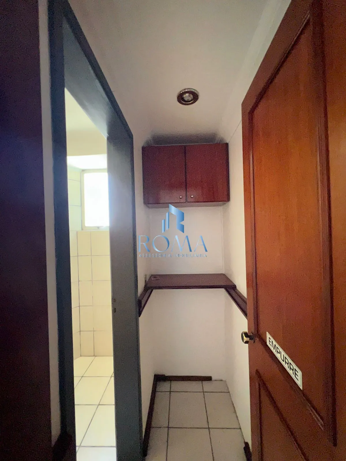 Imagem Sala Comercial 1 dormitórios à venda Nossa Senhora de Fátima Santa Maria/RS