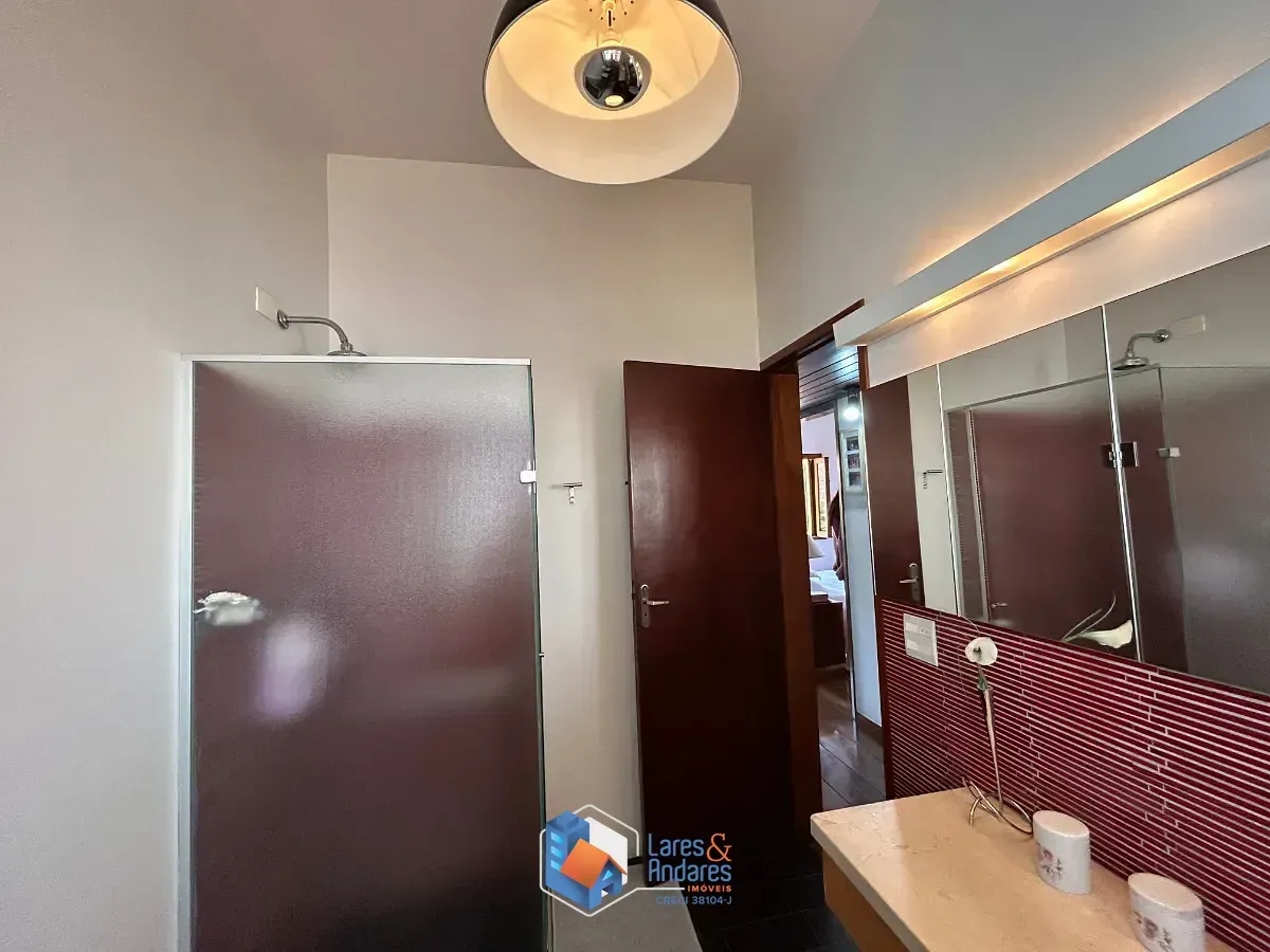 Imagem Casa de vila para venda em Jardim Hípico com 3 quartos, sendo 1 suíte, 228m²