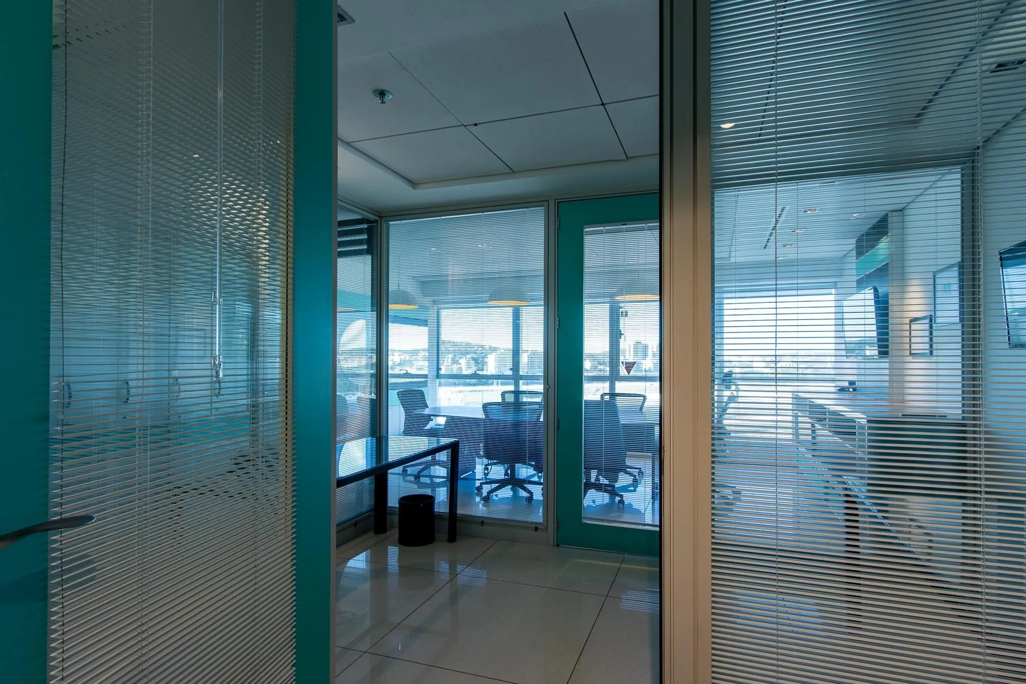 Imagem Sala Comercial em Cristal