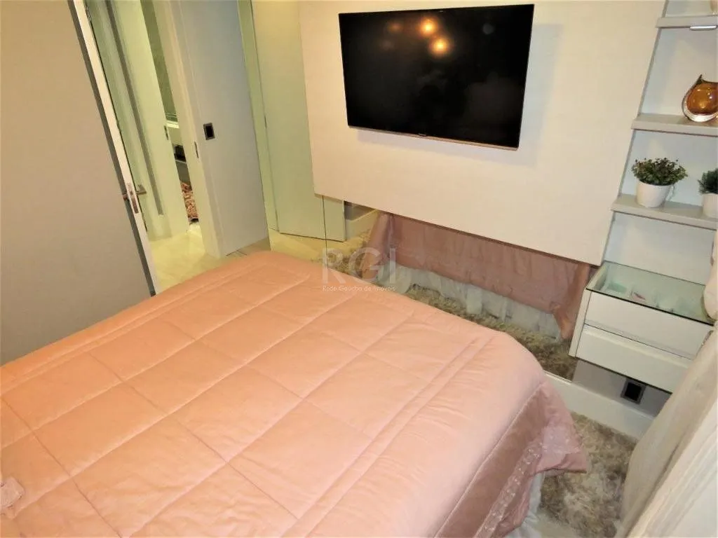 Imagem Ótima casa com 2 dormitórios com suíte master para Comprar