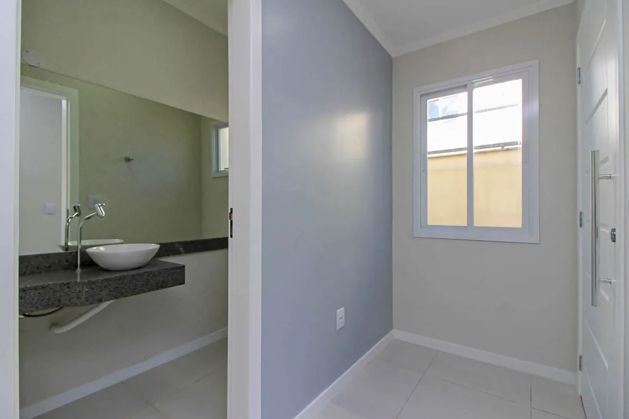 Imagem Casa para Venda - 123.49m², 3 dormitórios, sendo 1 suites, 1 vaga - Lagos De Nova Ipanema