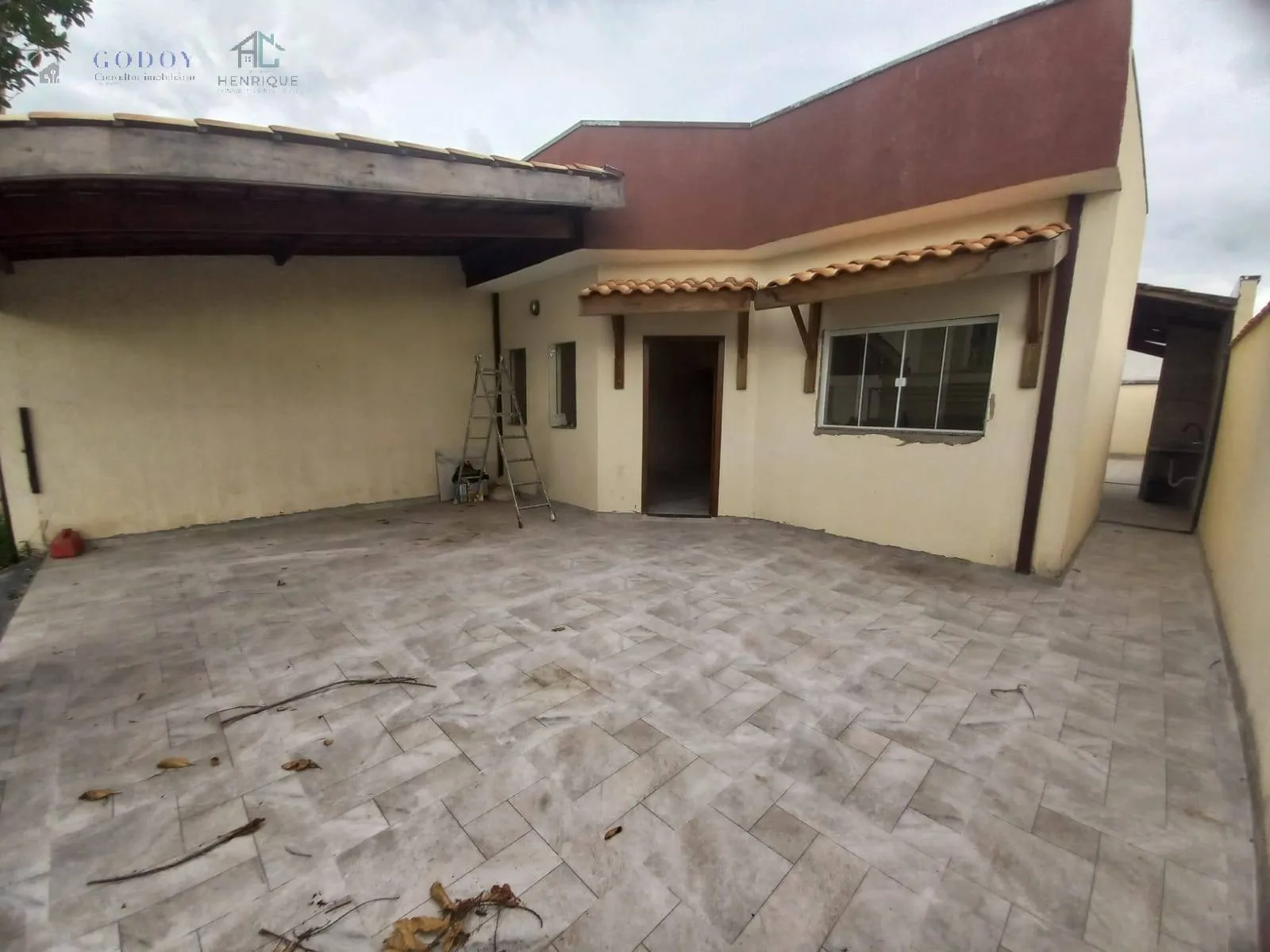 Imagem Qualidade de Vida: Casa com 3 Quartos e Espaço para Lazer