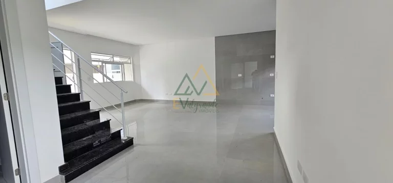 Imagem Sobrados em Condomínio à venda no Bairro Alto Curitiba PR