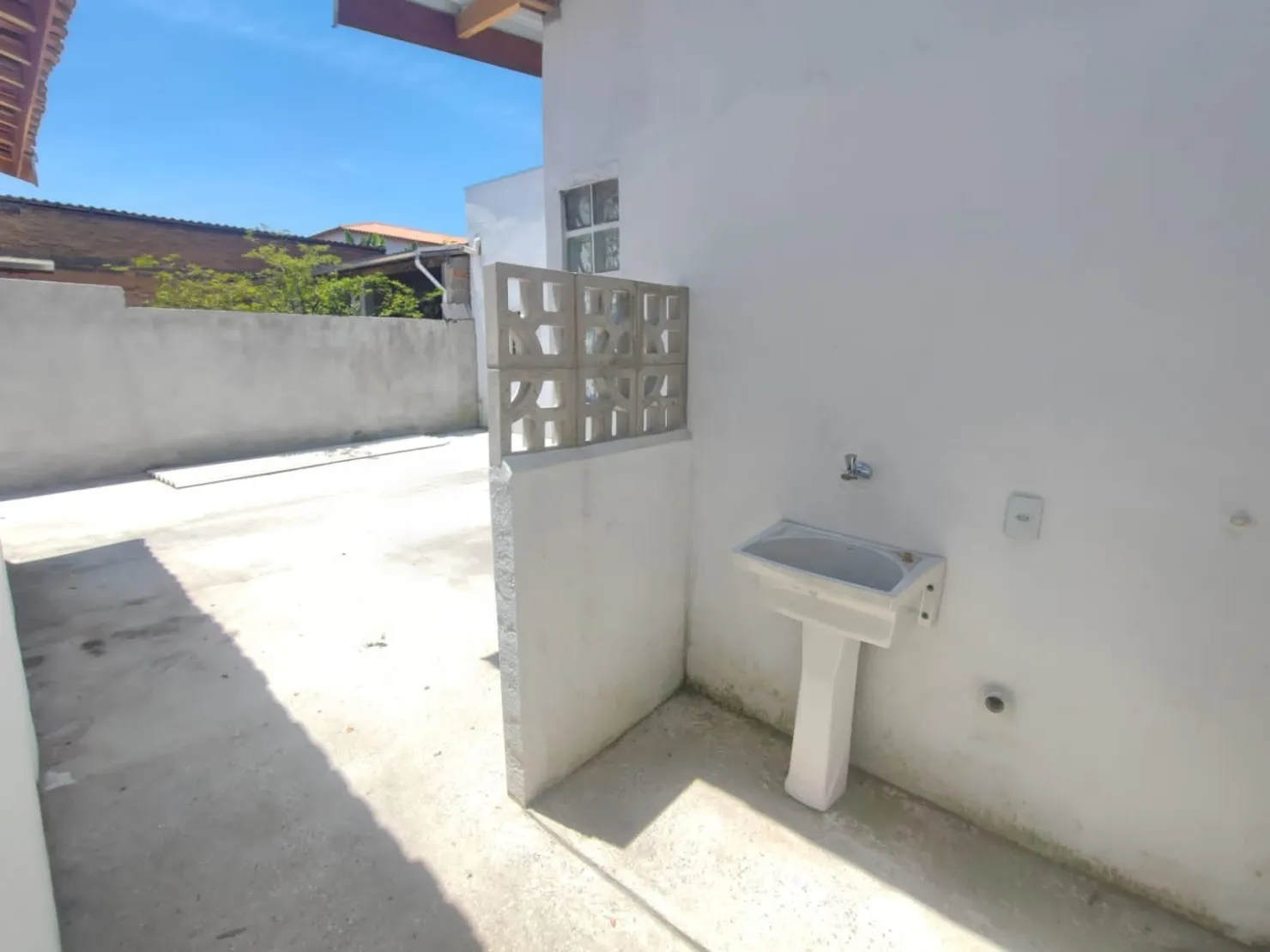 Imagem Casa à venda 3 Quartos, 2 Suites, 4 Vagas, 250M², Conjunto Residencial Araretama, Pindamonhangaba - SP