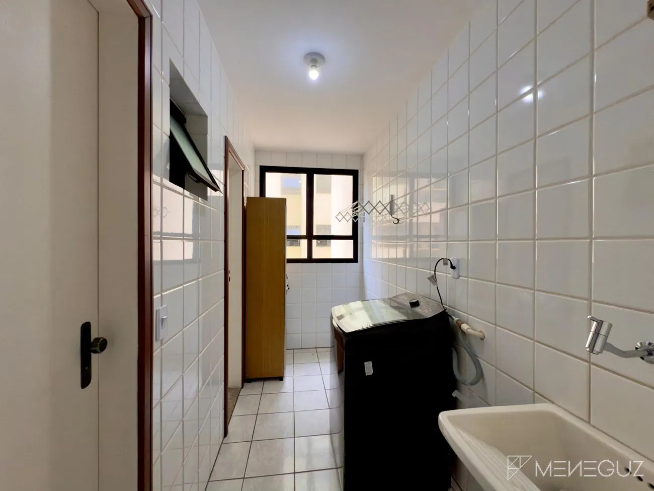 Imagem Exclusivo: Apartamento mobiliado, 3 quartos e DCE, na melhor localização da Praia do Morro.