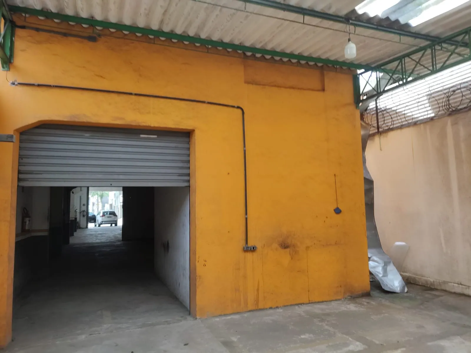 Foto do imóvel Galpão Comercial de 337 m² com Mezanino e Escritório na Vila Nova em VILA NOVA, SANTOS - SP