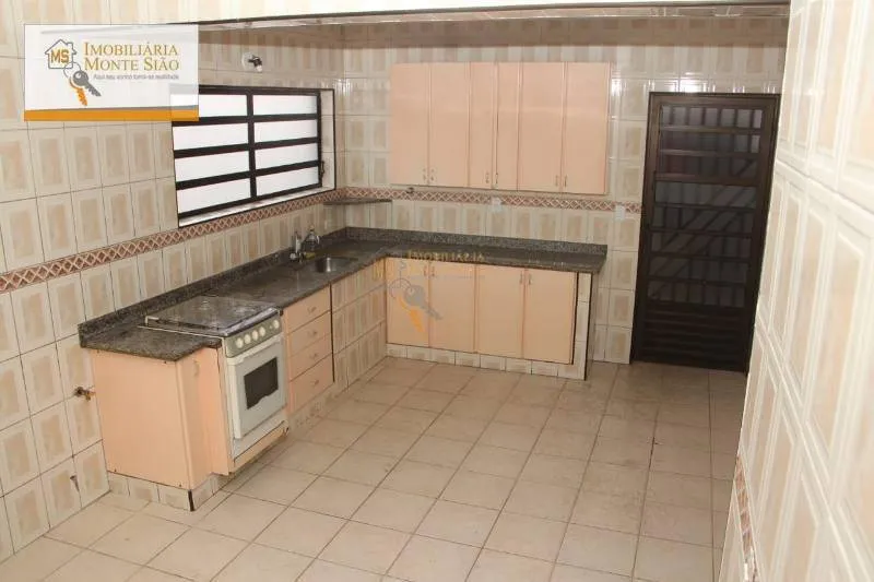 Imagem Casa com 3 dormitórios à venda, 168 m² por R$ 650.000,00 - Jardim Las Vegas - Guarulhos/SP