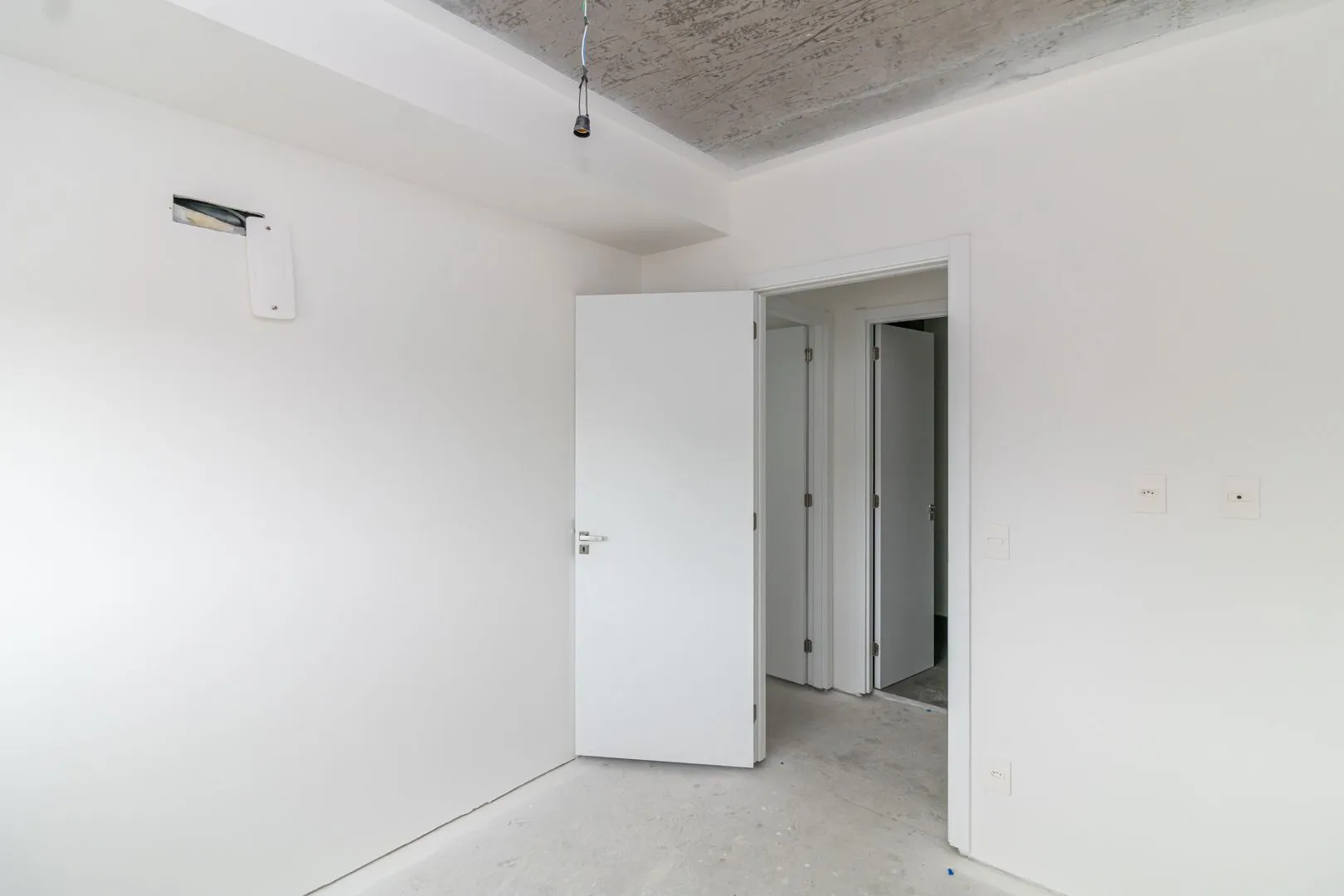 Imagem Apartamento no Go Cidade Baixa de 2 dormitórios vaga e infra DESOCUPADO