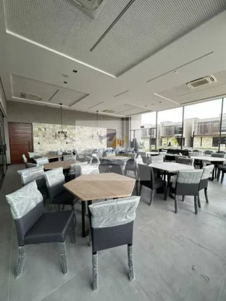 Imagem Vendo Casa Nova, em Condomínio Fechado, com 205m², 4 suítes, terraço gourmet e 3 vagas