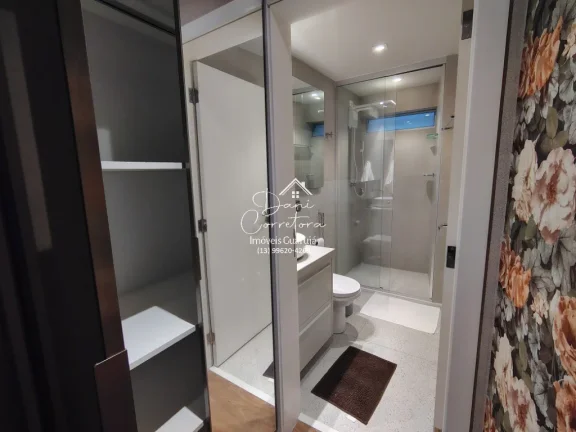 Imagem Apartamento atualizado e reformado com vista para o mar e lazer, 3 quartos com suíte e 2 vagas na Pitangueiras, Guarujá-SP - 165m² de área.