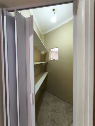 Imagem Sobrado 3 Suítes c/ Varanda - Jd Colina da Serra - 260m²