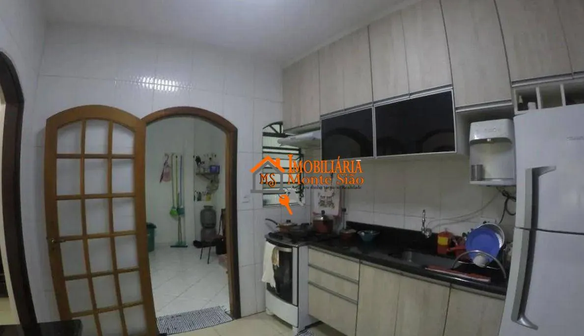 Imagem Sobrado com 3 dormitórios à venda, 229 m² por R$ 712.000 - Vila Augusta - Guarulhos/SP
