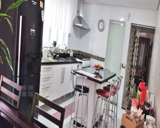 Imagem Sobrado de 3 dorms, 3 banheiros e 2 vagas, com 175m², em Vila Florida, São Bernardo do Campo