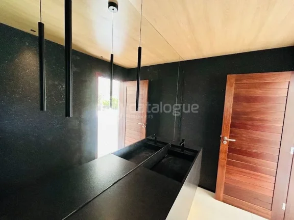 Imagem Mansão de Alto Padrão no Condomínio Flora Boulevard