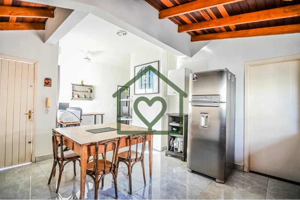 Imagem Esta casa ampla de 150m² está muito bem distribuída e oferece três dormitórios confortáveis. A...