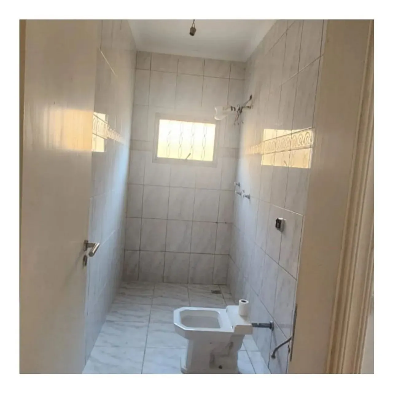 Imagem Casa à venda em Sorocaba-SP: 3 quartos, 2 suítes, 1 sala, 3 banheiros, 2 vagas de garagem - Jardim Piazza Di Roma, 150m². Venha conferir!