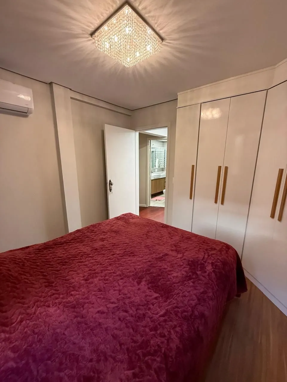 Imagem Apartamento com 02 quartos, 02 banheiros e 01 vaga Coberta no Bairro Petrópolis