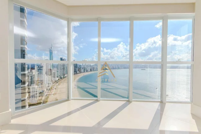 Imagem Apartamento à venda, 237 m² por R$ 10.900.000,00 - Centro - Balneário Camboriú/SC