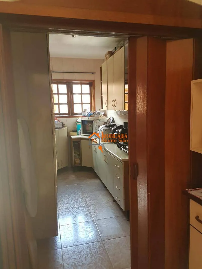 Imagem Sobrado com 4 dormitórios à venda, 275 m² por R$ 950.000,00 - Vila Barros - Guarulhos/SP