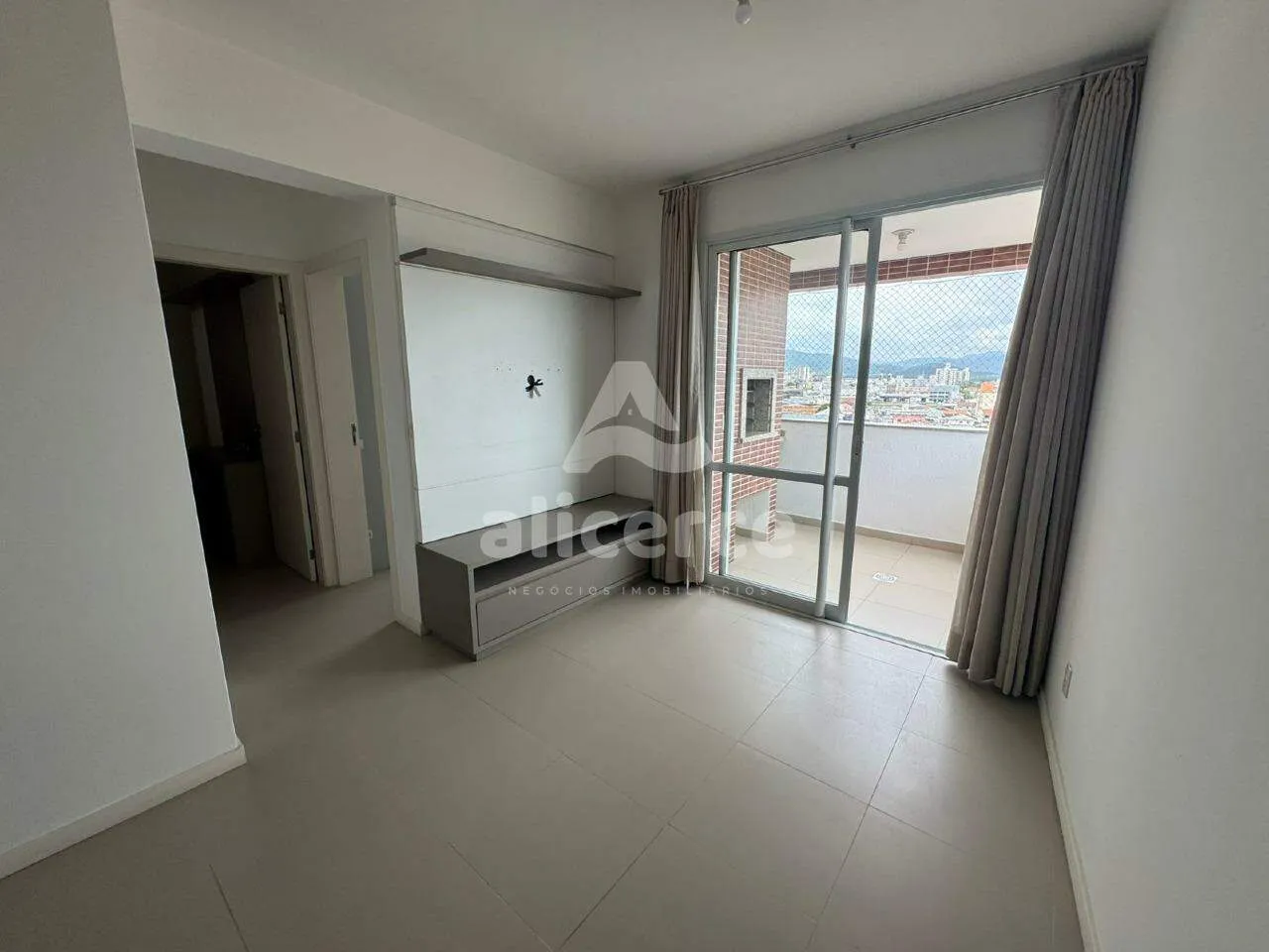 Imagem Apartamento Semi Mobiliado à Venda em Palhoça - ideal para quem busca conforto, modernidade e praticidade no dia a dia.