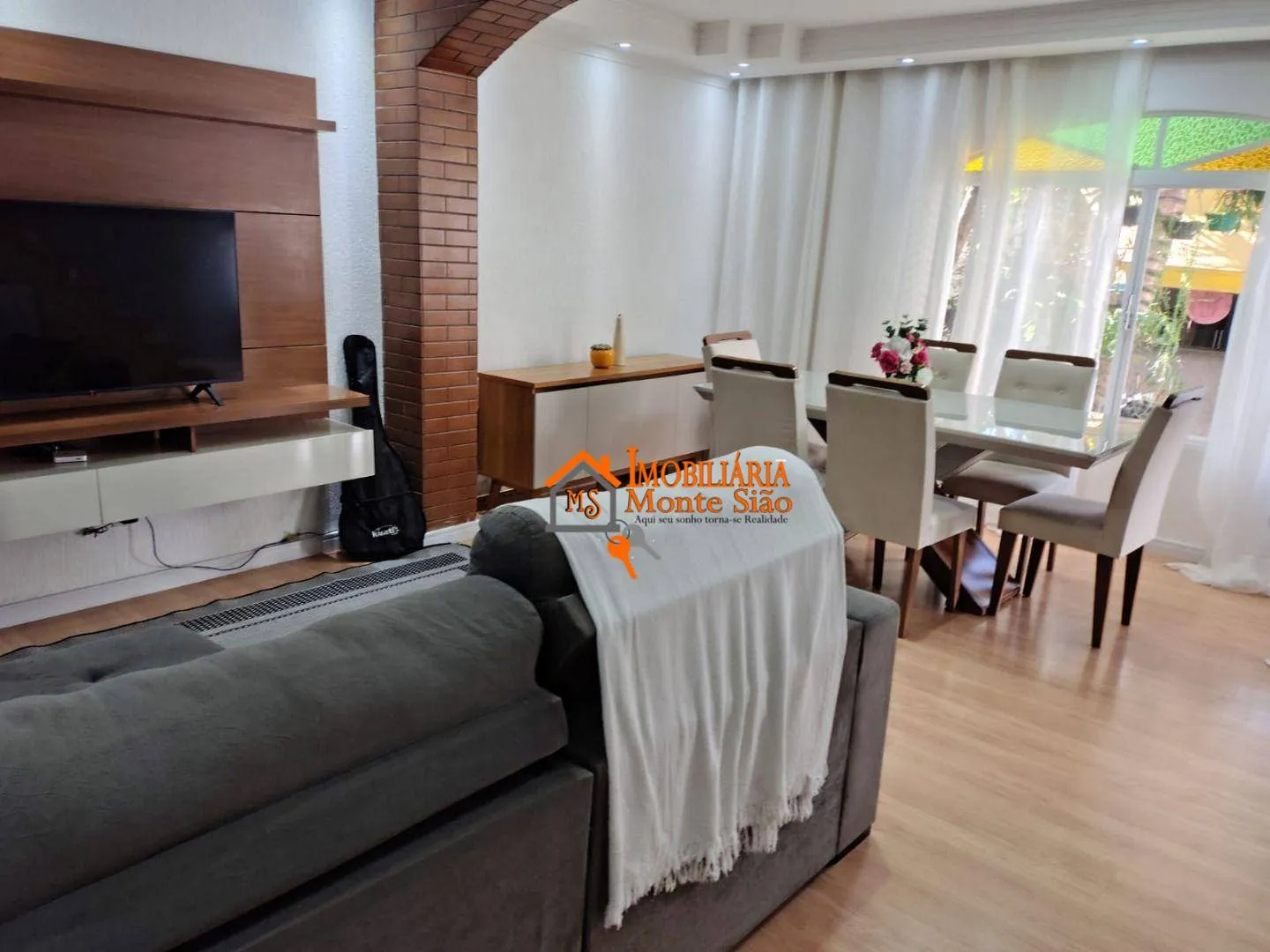 Imagem Sobrado com 3 dormitórios à venda, 167 m² por R$ 849.000,00 - Jardim Adriana - Guarulhos/SP